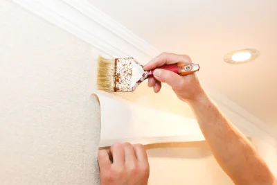 Pose de papier peint à Tarsul — revêtements muraux et toiles de verre